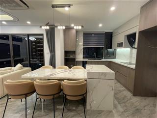 Cần bán căn hộ 125m2  thiết kế 3 phòng ngủ  full nt đẹp  giá 11 tỷ có tl   0889 946 ***