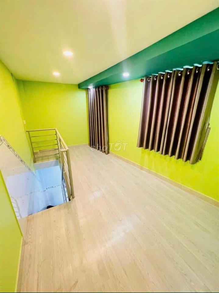 Cho thuê nhà nguyễn căn, 30m ra đường song hành quốc lộ 22