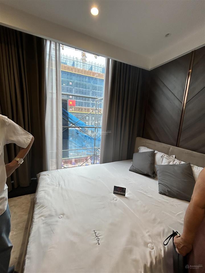 Bán căn 74m2 d11 góc căn đẹp tầng đẹp hh02, giá rẻ nhất thị trường 7.4 tỉ