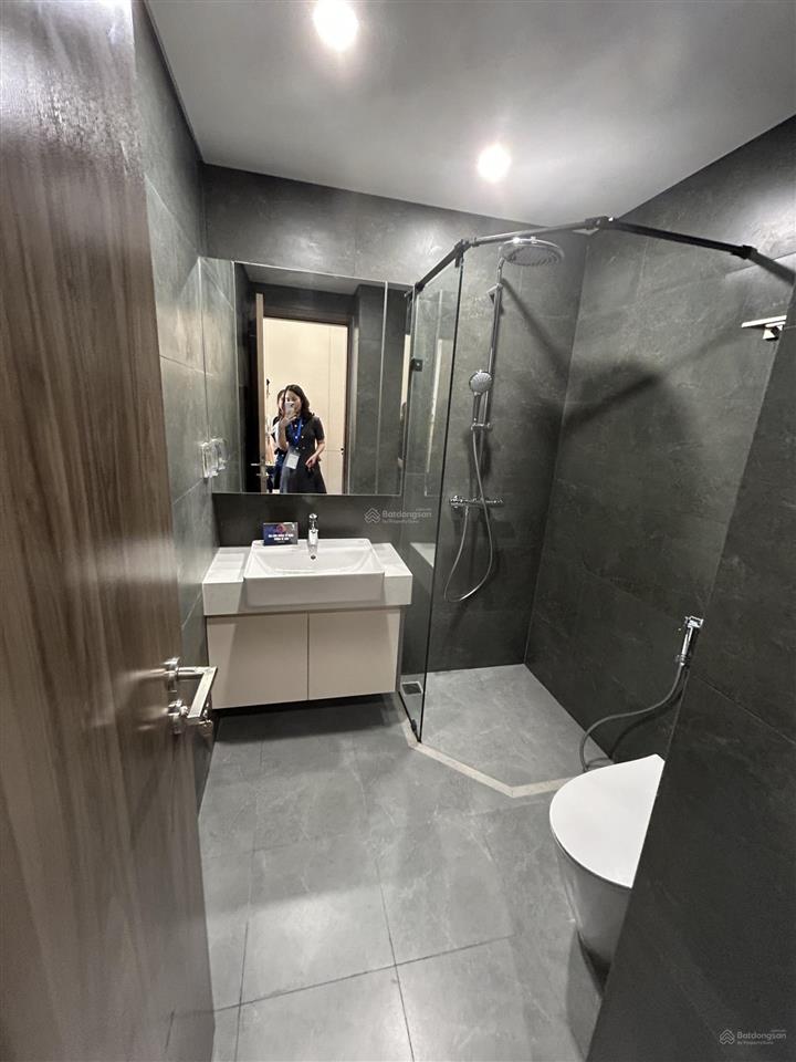 Bán căn 74m d11 góc căn đẹp tầng đẹp hh02, giá tham khảo tốt trong khu vực 6,7 tỷ
