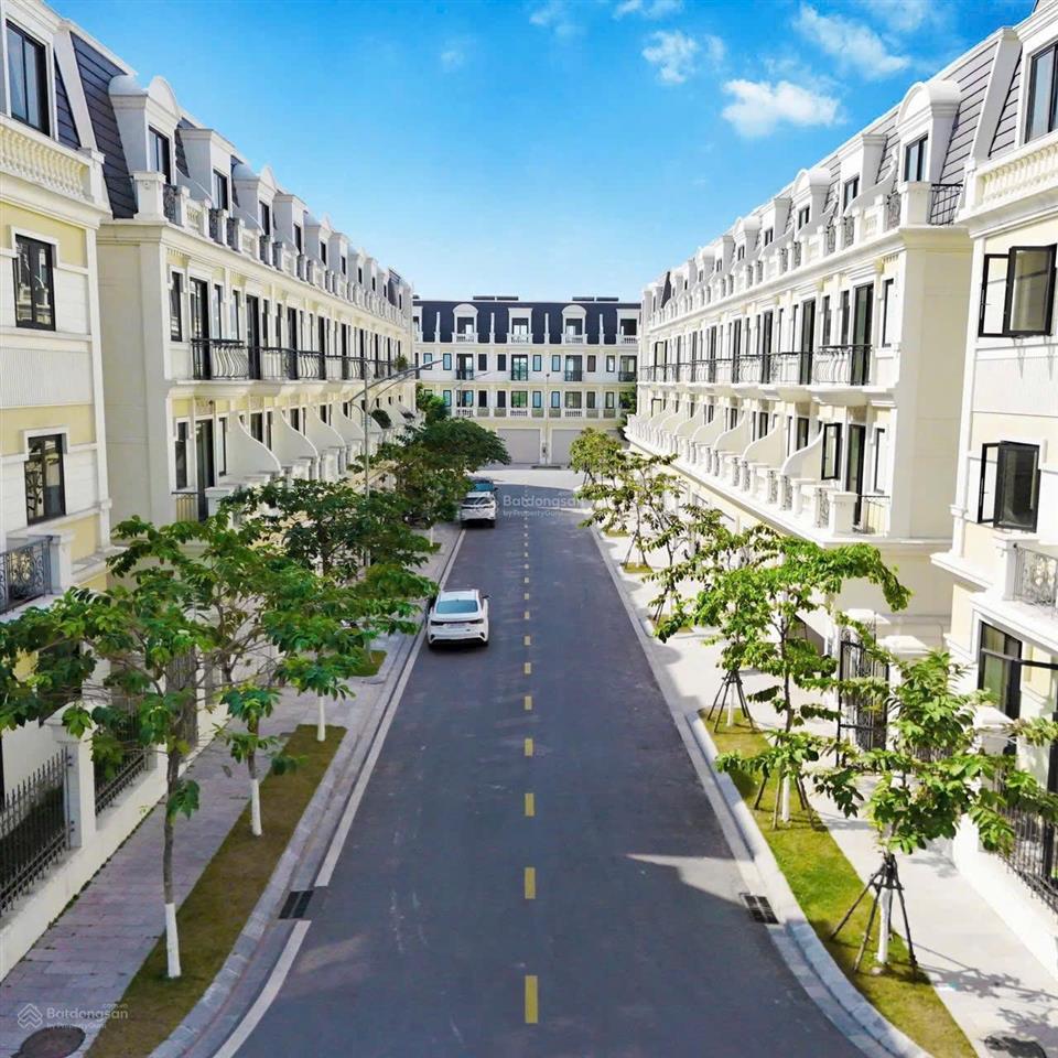 Cần bán cắt lỗ căn lk 80m  nhận nhà ngay