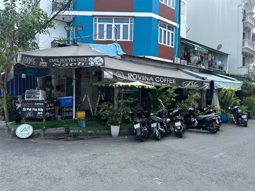 Ngã tư, 2 mặt tiền, 30m2, mặt bằng kinh doanh