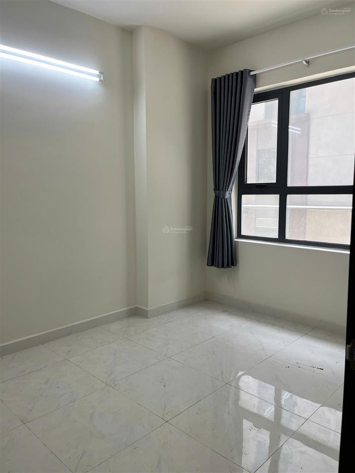 Bán căn shop chung cư green rive quận 8 vừa ở vừa kinh doanh 2 lầu 2 phòng ngủ 3wc 150m2 sổ hồng