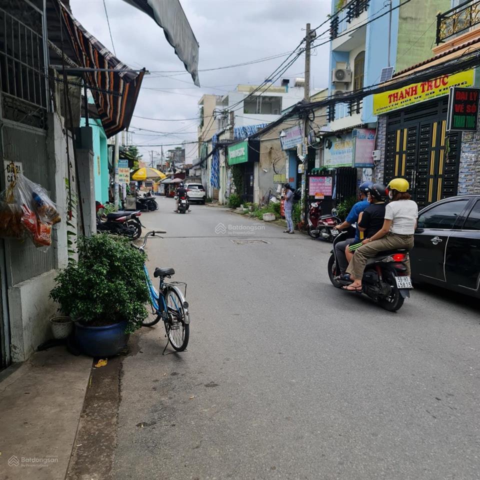 Nhà nở hậu đẹp hẻm xe hơi lê đình cẩn  giá chỉ 4.7 tỷ