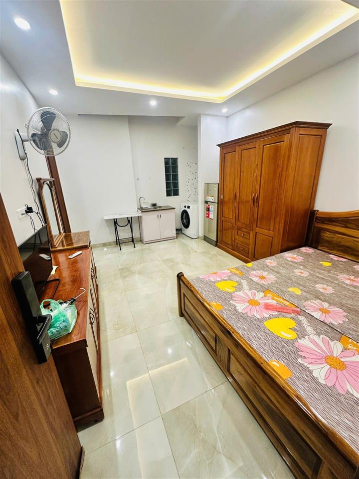 Cho thuê căn hộ mini đủ đồ, vị trí trung tâm ngọc lâm, giá 4 triệu