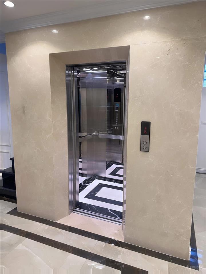 Cho thuê căn hộ cao cấp 40m2 tại trung tâm phố ngọc lâm  nguyễn văn cừ, đầy đủ tiện nghi.