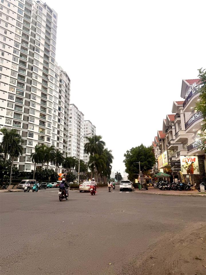 Mặt tiền đường kinh doanh hoàng trọng mậu kdc him lam ngang 5x20m giá 42,5 tỷ tl quận 7