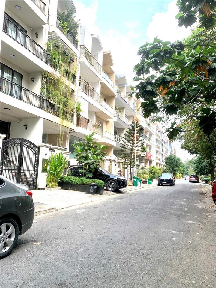 Bán nhà 5 tầng khu dân cư đồng bộ him lam 5x20m có hầm chỉ 32,2 tỷ tl quận 7, p. tân hưng