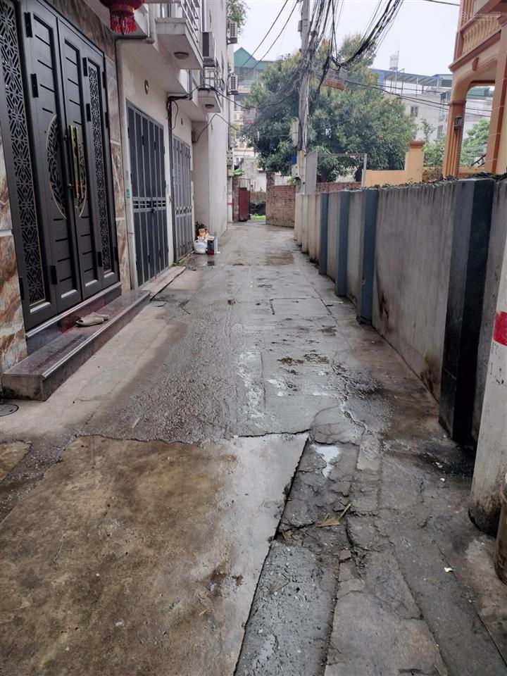 Bán nhanh lô đất phố thanh lân  vĩnh hưng  hoàng mai sổ riêng 30m2 mặt tiền = hậu 3,51m giá 5,5tỷ