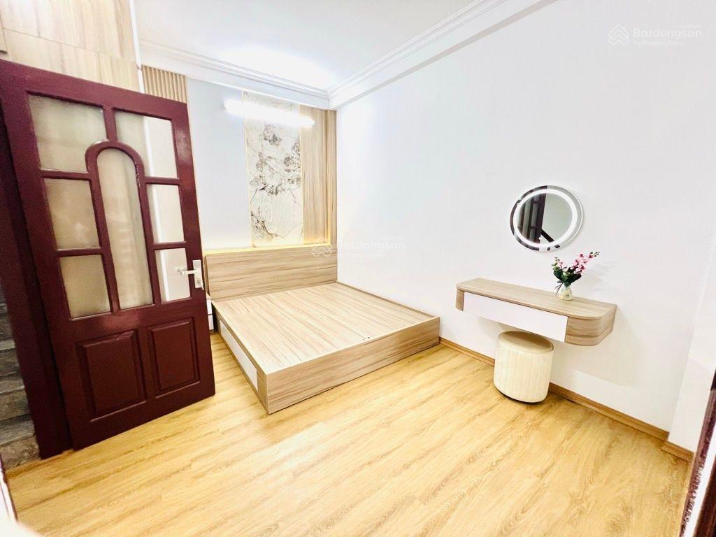 Siêu phẩm lô góc 2 thoáng  cách ôtô tránh 30m phố giáp nhị thịnh liệt 5 tầng full đồ giá 6,5 tỷ