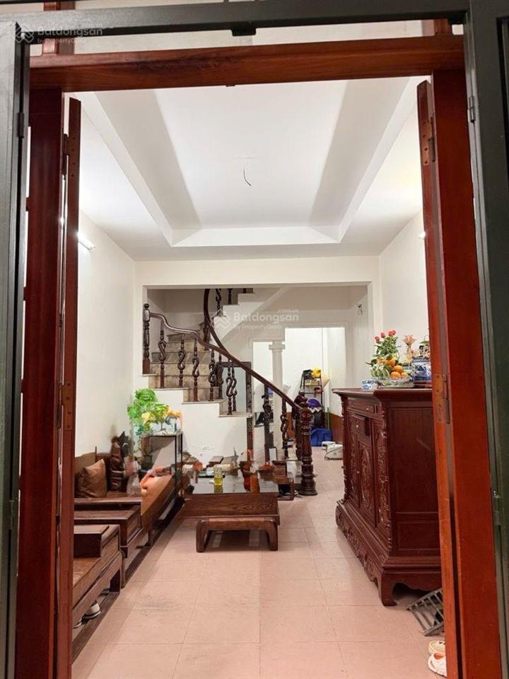 Chính chủ cần bán nhà 38m2 4 tầng 5pn  phố hoàng mai  gần ngay feliz home  đền lừ giá 5,2 tỷ