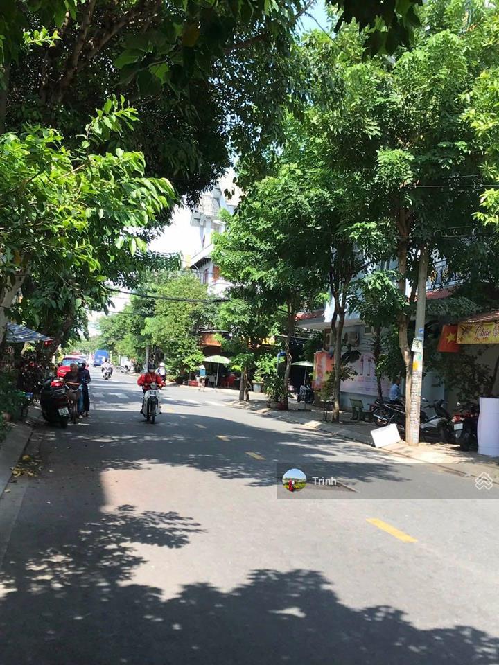 Bán nhà (5,5x20m) mặt tiền đường số 14m phường tân quy quận 7