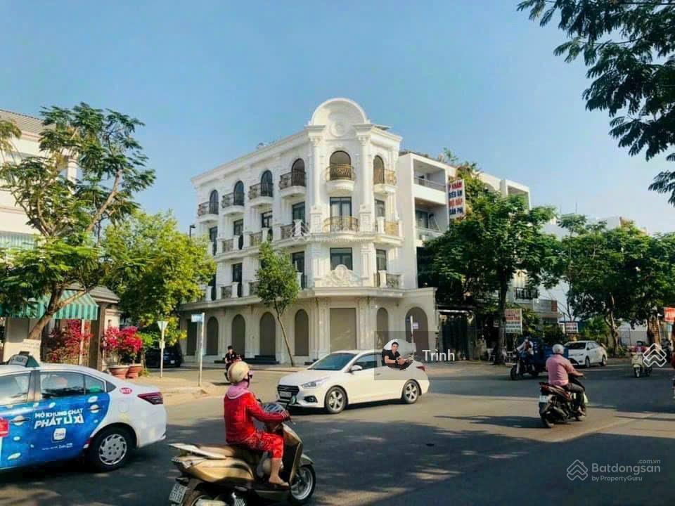 Nhà phố kdc tân quy đông, dt 6x22,5m, 4 tầng  vị trí đẹp cách nguyễn thị thập 50m