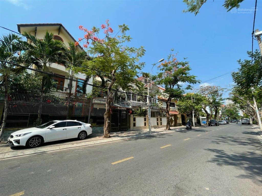 Bán nhà đất (8,5x20m) mặt tiền đường số phường tân quy  quận 7