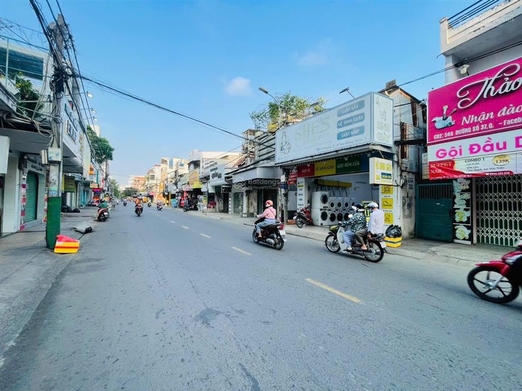 Bán nhà (10m x 21m) kdbb sầm uất  đường số lâm văn bền  q7 | qhxd  hầm + 7 tầng | giá tốt