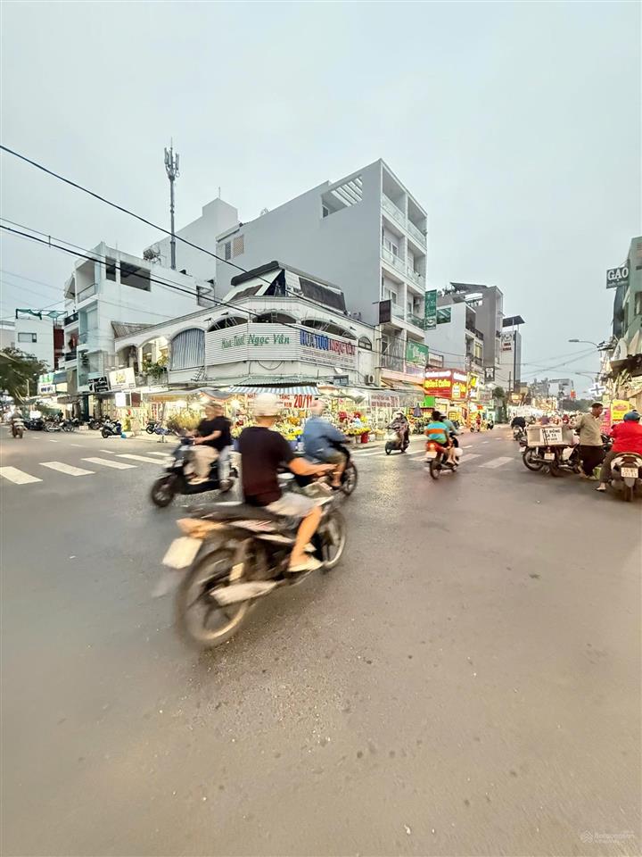Siêu góc 2 mặt tiền chợ tân quy 96m dòng tiền 80tr/tháng