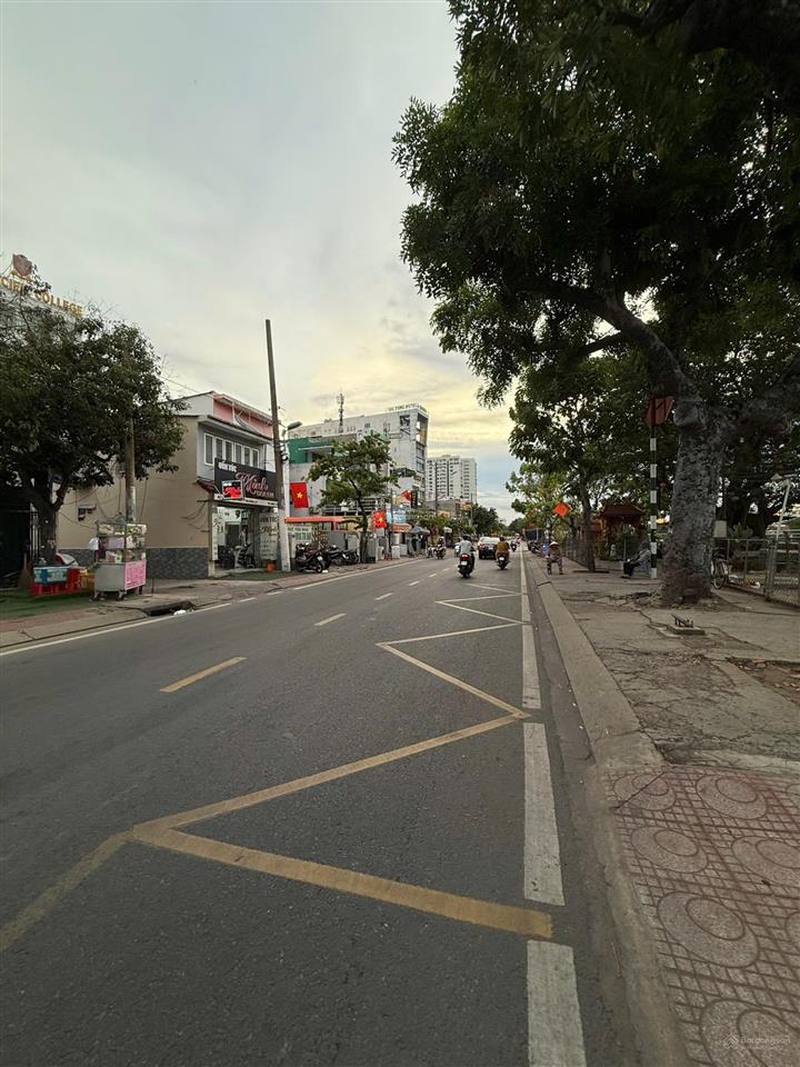 Chủ ngộp cần bán gấp mt view sông trần xuân soạn q7 384m giá 55 tỷ tl!