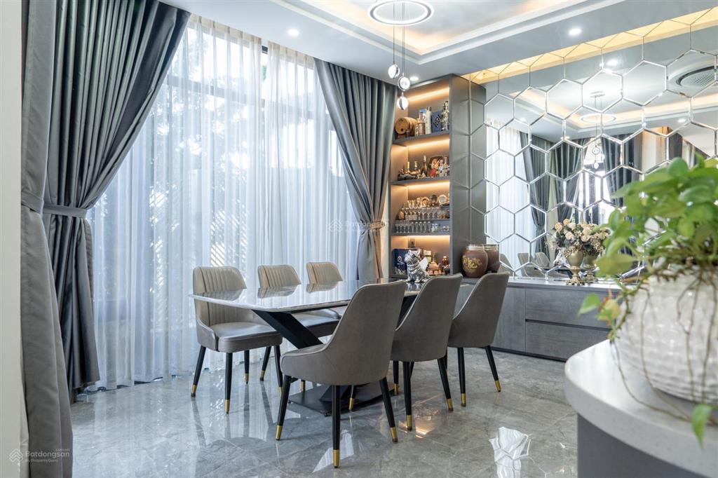 Chính chủ bán bt góc 2 mặt tiền