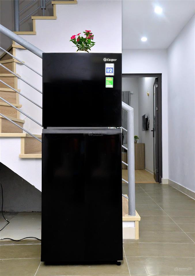 Cho thuê nhà 2 tầng ngõ 165 dương quảng hàm, cầu giấy  giá 12 tr/tháng