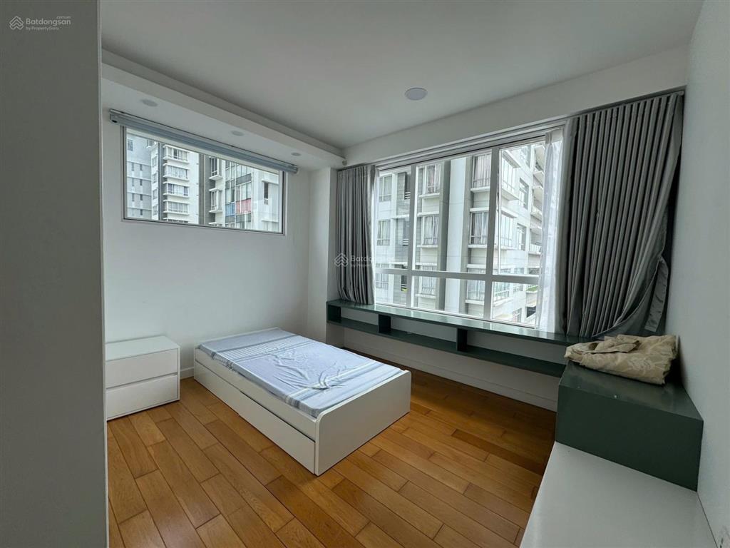 Bán căn hộ rẻ nhất sunrise city south quận 7 100m2  lầu cao view thoáng giá 7.6 tỷ rẻ nhất