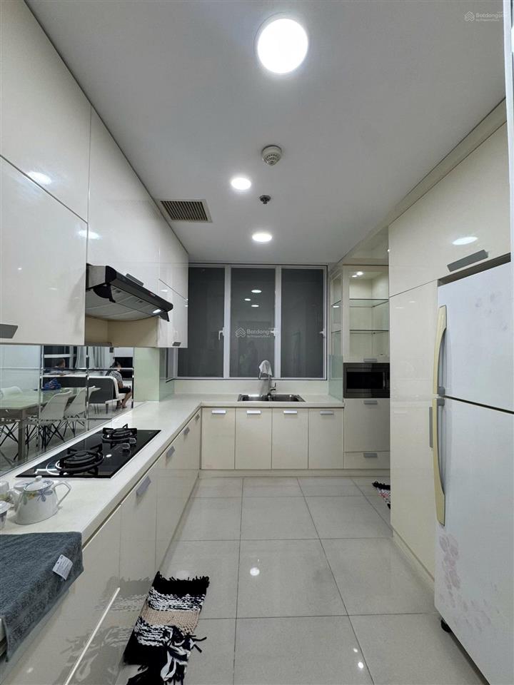 Bán căn hộ rẻ nhất sunrise city south quận 7 100m2  lầu cao view thoáng giá 7.6 tỷ rẻ nhất