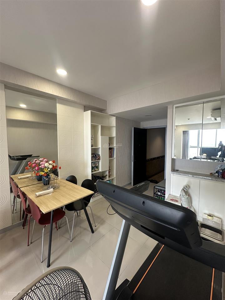 Cho thuê căn hộ sunrise city chính chủ, nội thất mới 100m2 có 2 phòng ngủ giá 20 triệu ở liền