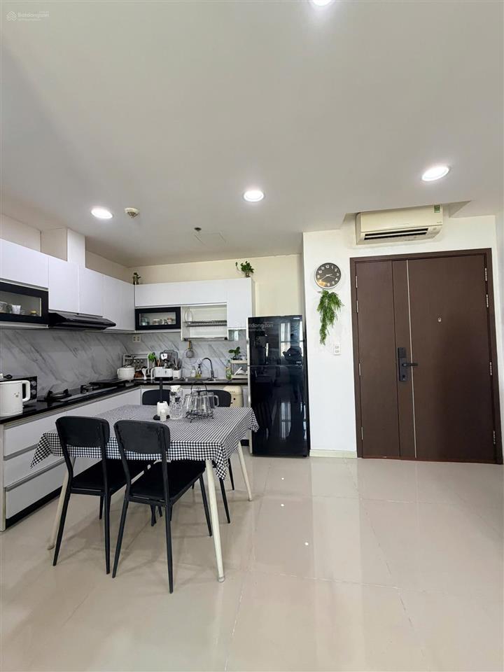 Bán căn hộ sunrise city north 74m2  2 phòng ngủ view đông giá tốt 6.5 tỷ có sổ