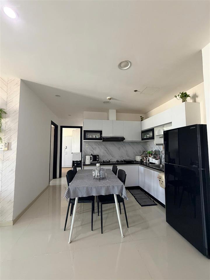 Bán căn hộ sunrise city north 74m2  2 phòng ngủ view đông giá tốt 6.5 tỷ có sổ
