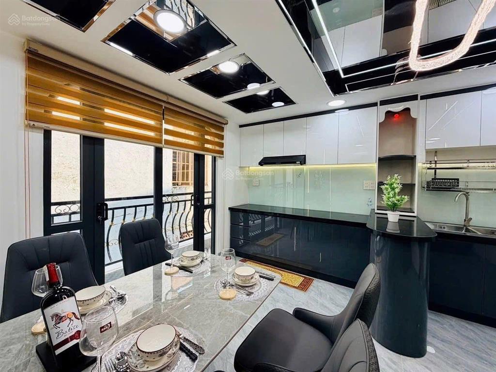 Cần bán nhanh nhà  bùi quang là hẻm thông ra 256//phan huy ích p12 gv  gần siêu thị emart 2