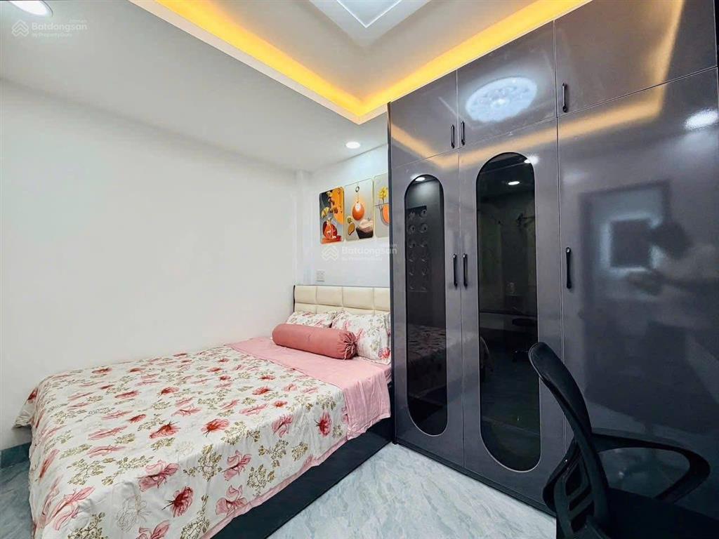 Cần bán nhanh nhà  bùi quang là hẻm thông ra 256//phan huy ích p12 gv  gần siêu thị emart 2