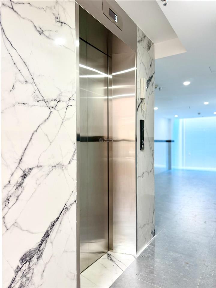 Chdv 6 lầu  ngang 5,10m  22m  dtsd 111.5m dts 405,5m bùi quang là p12 (củ) mới (paht) gò vấp
