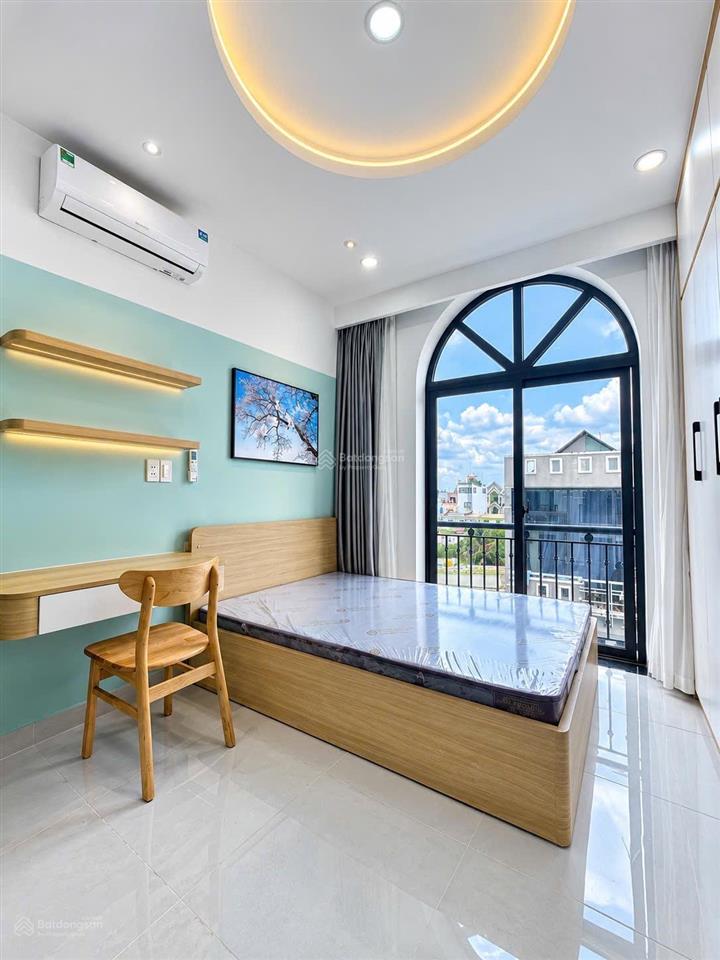 Tòa chdv 6 tầng 24 phòng thang máy pccc đầy đủ