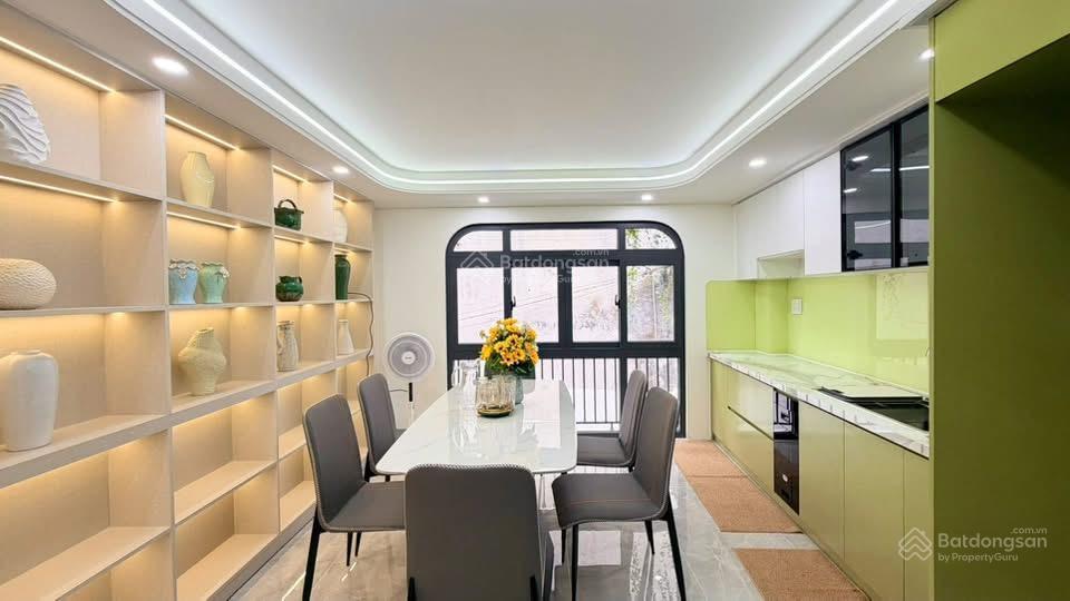 Lên sóng nhà mới full nội thất giá chỉ 5,6 tỷ
