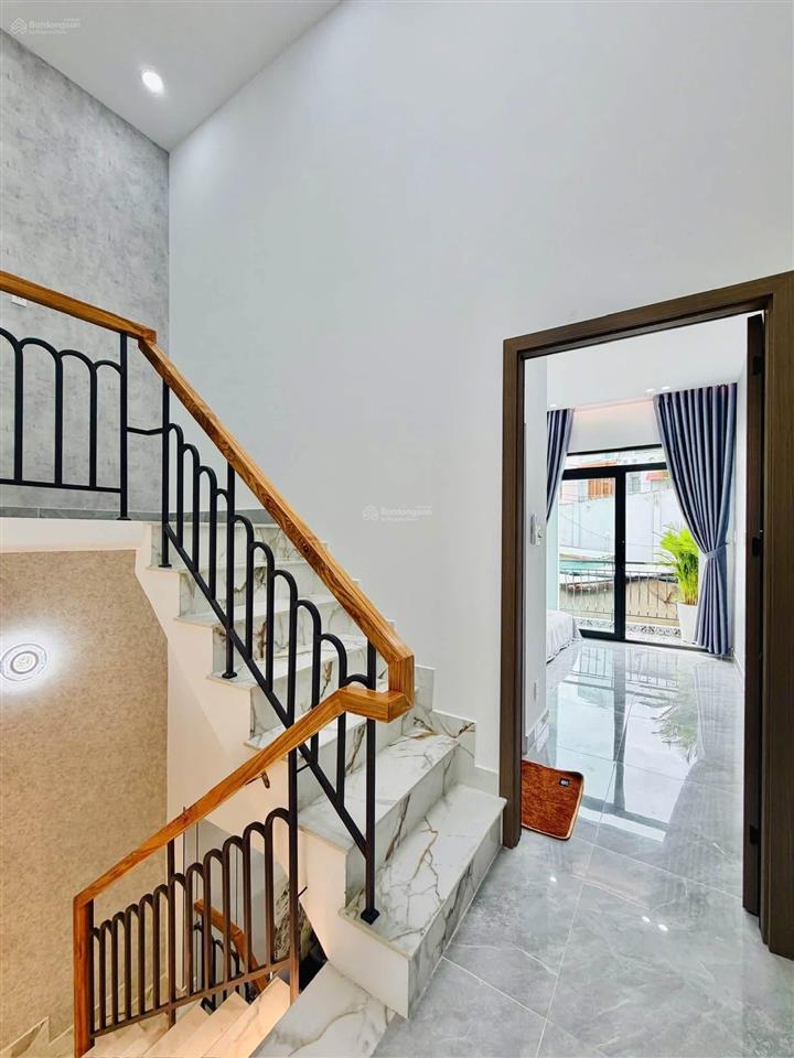 Bán nhà riêng tại nguyễn tư giản, 6,15 tỷ, 45m2, 3pn, 4wc