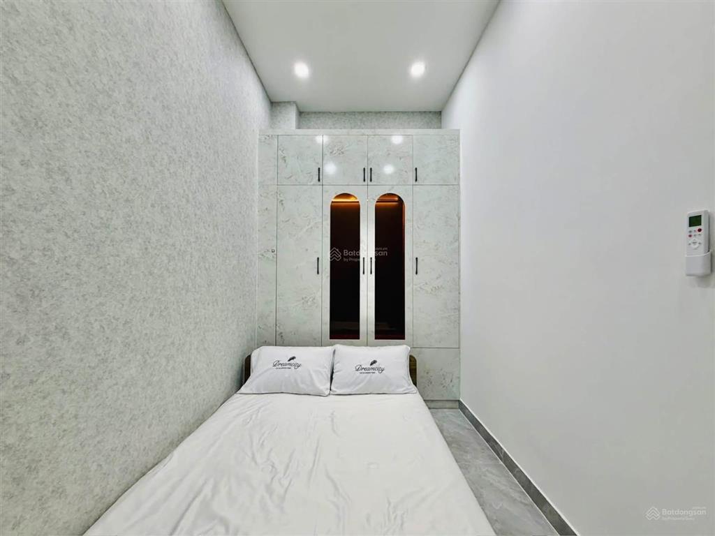 Bán nhà riêng tại nguyễn tư giản, 6,15 tỷ, 45m2, 3pn, 4wc