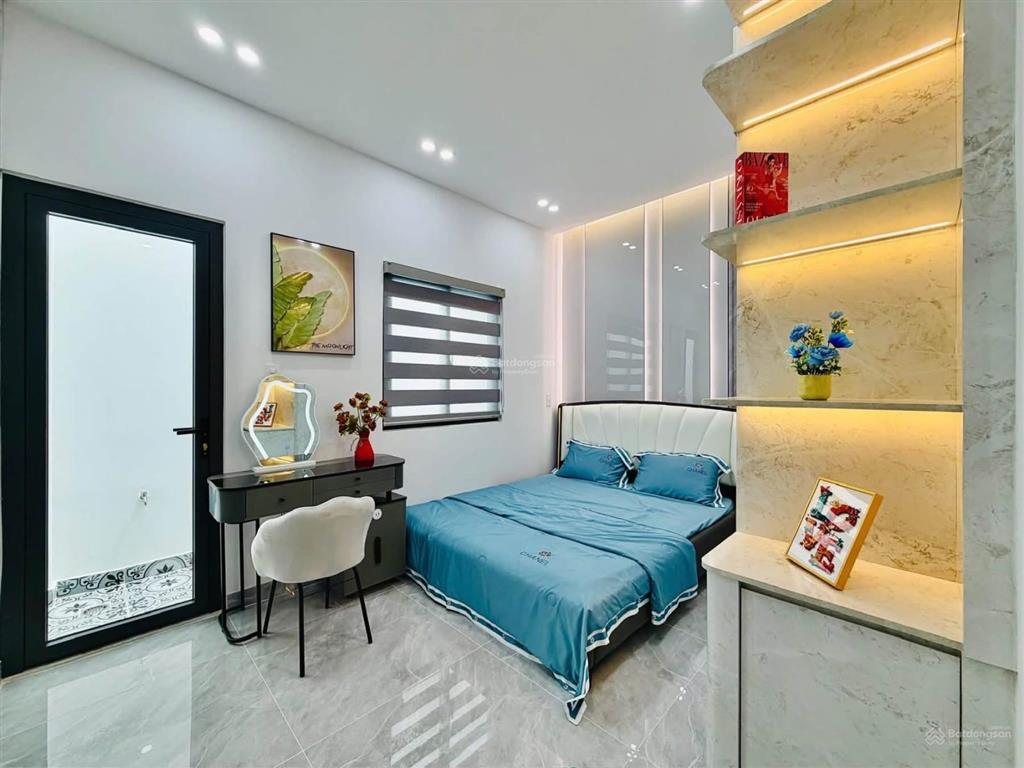 Bán nhà riêng tại nguyễn tư giản, 6,15 tỷ, 45m2, 3pn, 4wc