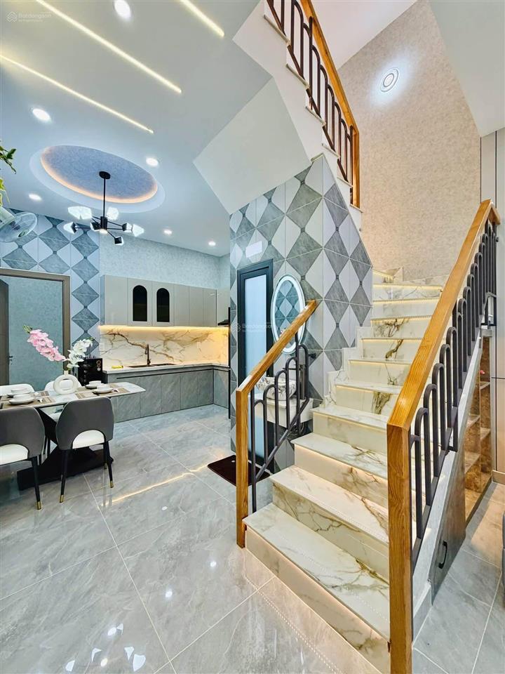 Bán nhà riêng tại nguyễn tư giản, 6,15 tỷ, 45m2, 3pn, 4wc