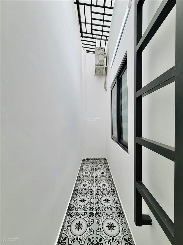 Bán nhà riêng tại nguyễn tư giản, 6,15 tỷ, 45m2, 3pn, 4wc