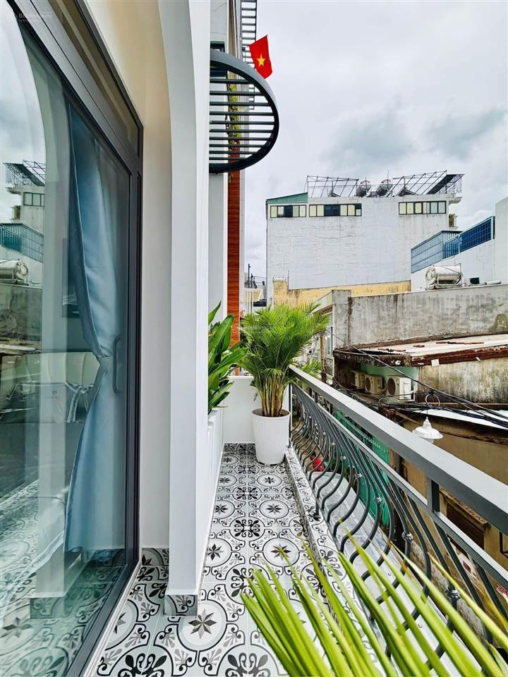 Bán nhà riêng tại nguyễn tư giản, 6,15 tỷ, 45m2, 3pn, 4wc