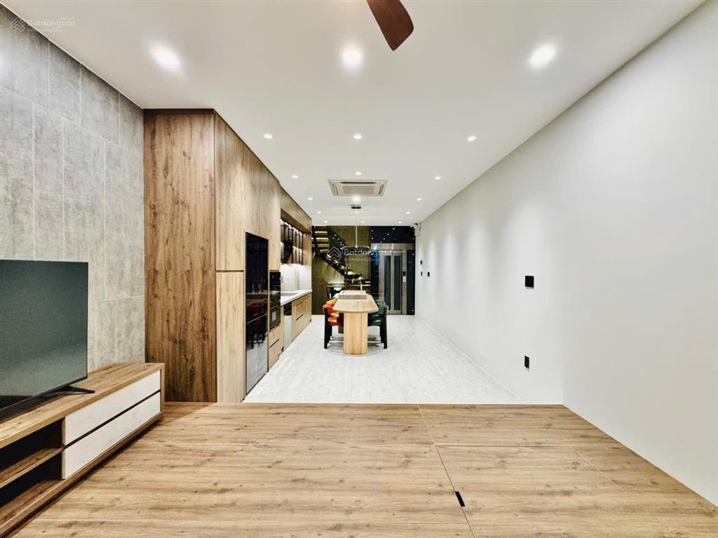 Chính chủ gửi bán nhanh nhà đẹp quang trung gò vấp  4,3m x 16m, 1 trệt 3 lầu