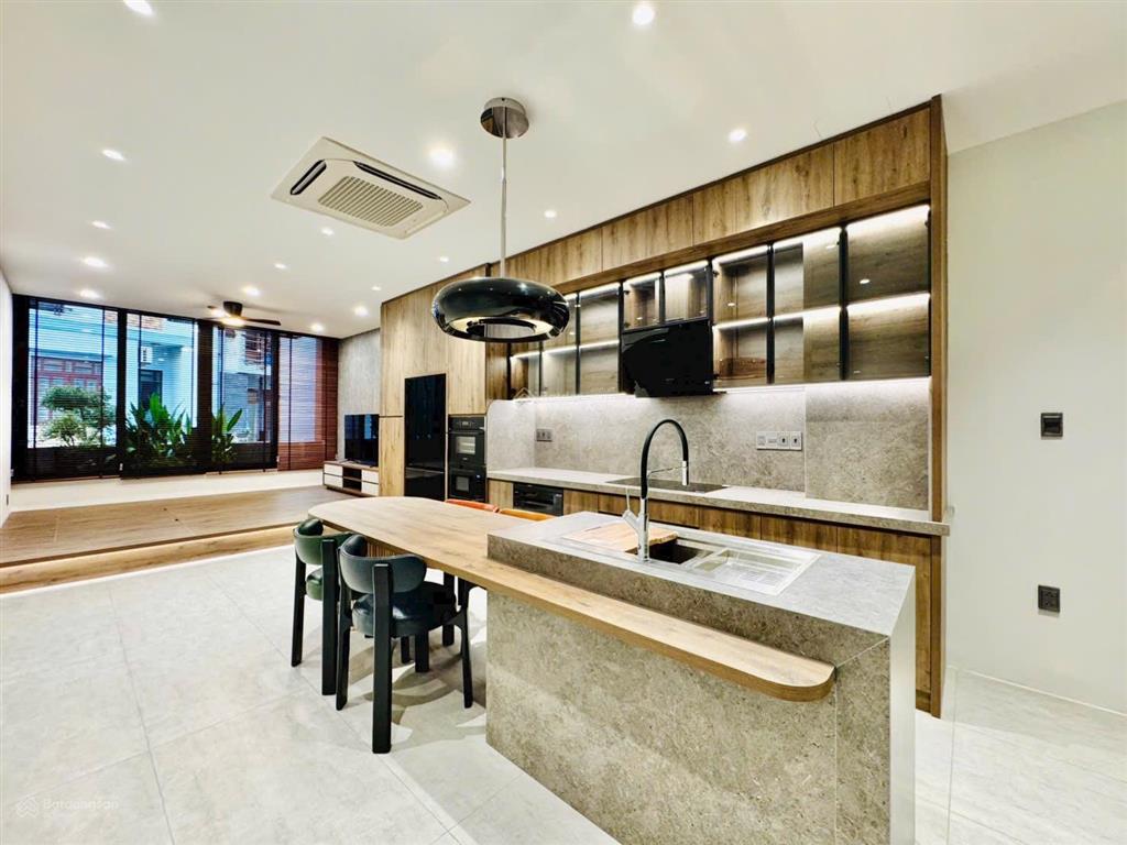 Chính chủ gửi bán nhanh nhà đẹp quang trung gò vấp  4,3m x 16m, 1 trệt 3 lầu