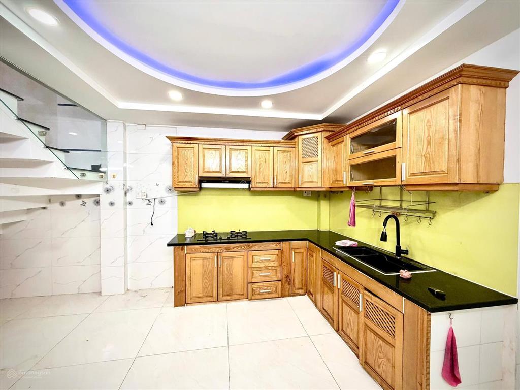 Siêu rẻ cho căn nhà phố khu đồng bộ ngay trường tân sơn
