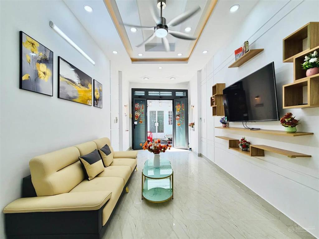 Chỉ nhỉnh 4 tỷ sở hữu ngay nhà phố 3 tầng, 3pn rộng rãi! nguyễn duy cung gò vấp