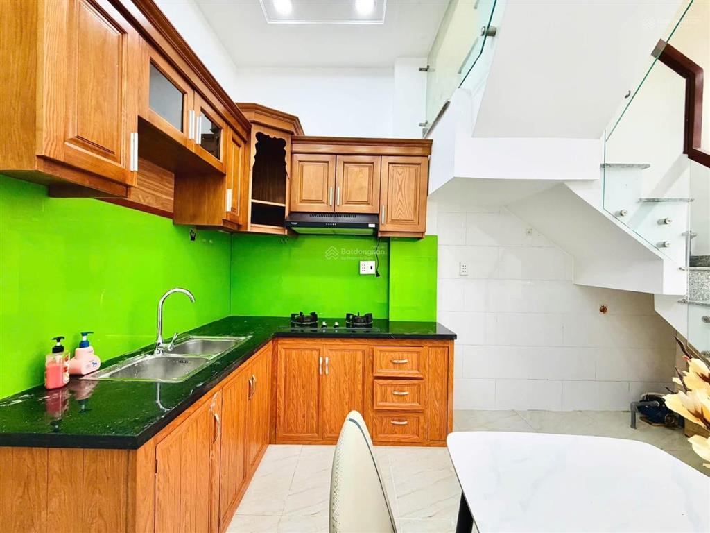 Chỉ nhỉnh 4 tỷ sở hữu ngay nhà phố 3 tầng, 3pn rộng rãi! nguyễn duy cung gò vấp