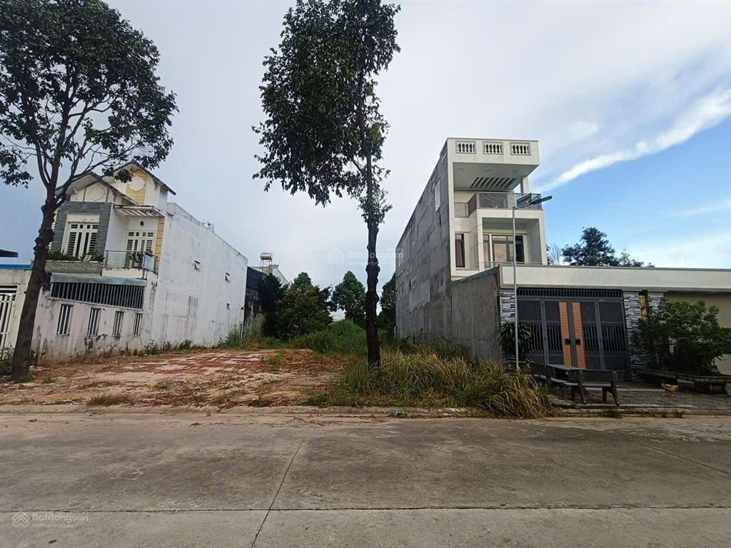 Bán 150m2 đất sạch đẹp ngay trường học cty đường thông dài tại mỹ phước 3 bến cát bình dương tp.hcm