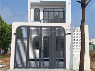 Bán nhà mỹ phước 3 bến cát bình dương.nhà mới vị trí đẹp gần chợ cty. giá 2450. 0937 948 ***