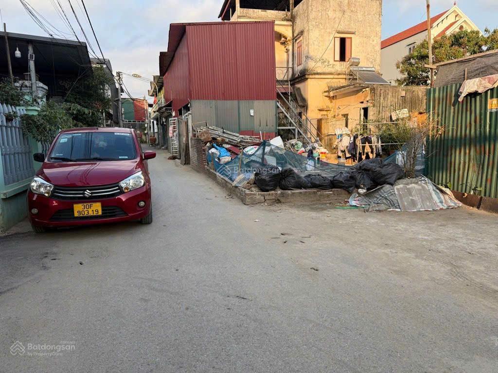 Bán đất thôn 14 nghĩa trụ hưng yên 55m2, giá 80tr/m2