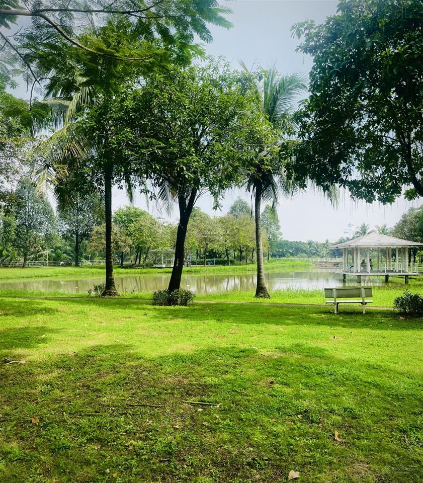 Bán nhà phố khu compound park riverside, vị trí đẹp ngay đường bưng ông thoàn, q9