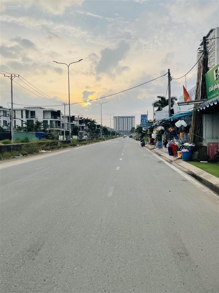 Bán nền giá tốt dự án sở văn hóa thông tin q9  100m² trục d5 thông ra bưng ông thoàn