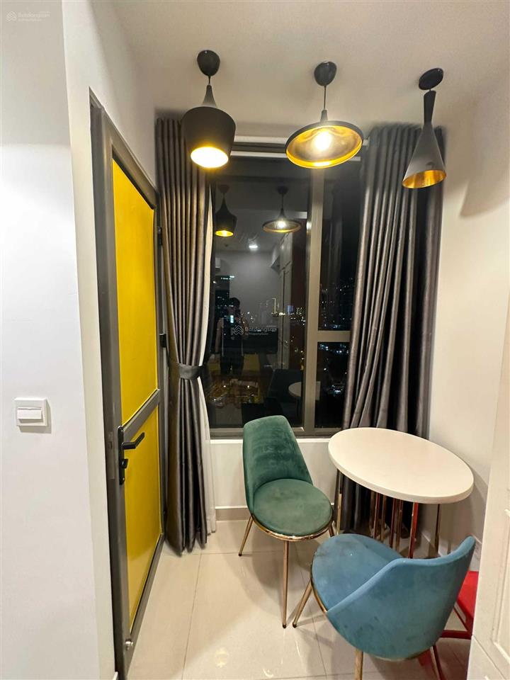 Hàng hiếm, studio river gate nhà đẹp ở ngay. giá 12 triệu/tháng. xem nhà gọi 0939 609 ***